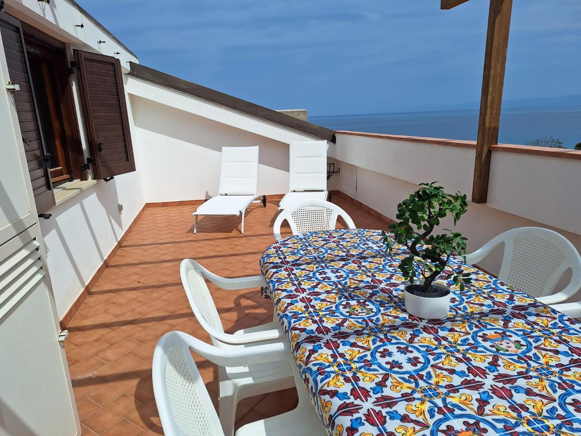 Appartement Terrazza Michelino à Parghelia Extérieur photo